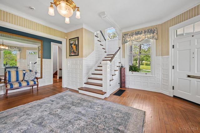 835 Ivy Avenue, Glendale, OH 45246