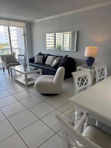 5601 Collins Avenue 823, Miami Beach, FL 33140