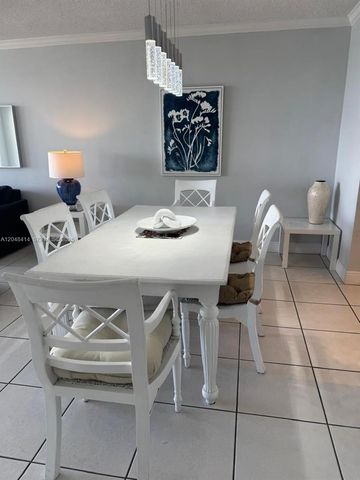 5601 Collins Avenue 823, Miami Beach, FL 33140