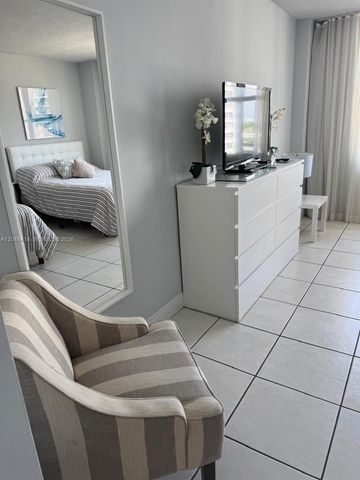 5601 Collins Avenue 823, Miami Beach, FL 33140