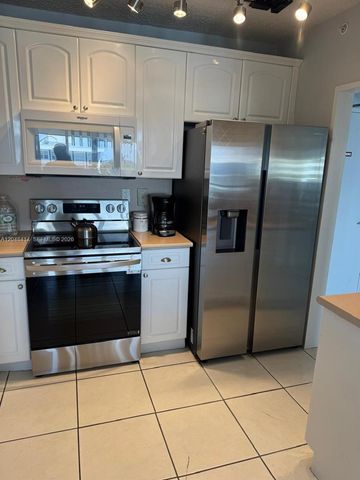 5601 Collins Avenue 823, Miami Beach, FL 33140