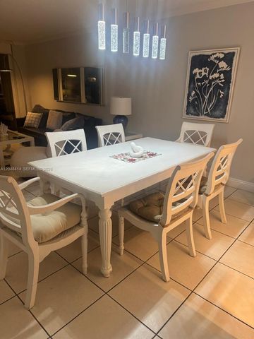 5601 Collins Avenue 823, Miami Beach, FL 33140
