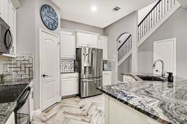 3153 Well Springs Drive, Fort Worth, TX 76053