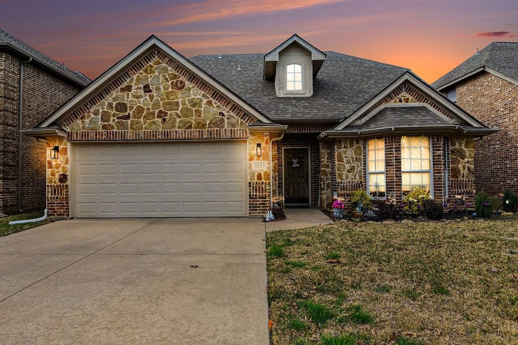 3153 Well Springs Drive, Fort Worth, TX 76053