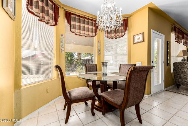 2042 E DIAS Drive, Gilbert, AZ 85234