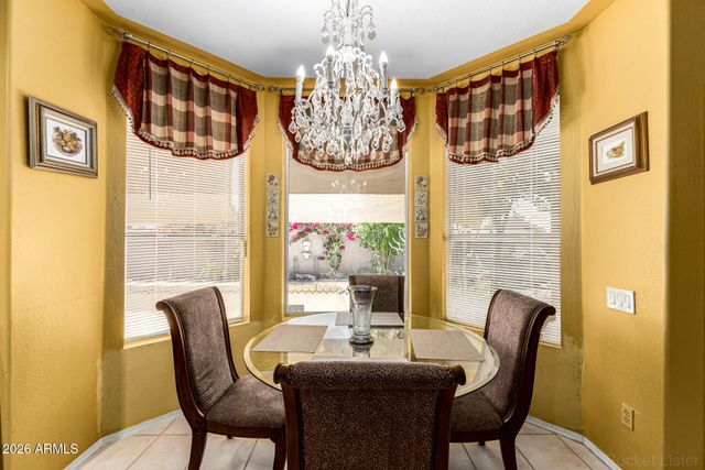 2042 E DIAS Drive, Gilbert, AZ 85234