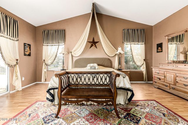 2042 E DIAS Drive, Gilbert, AZ 85234