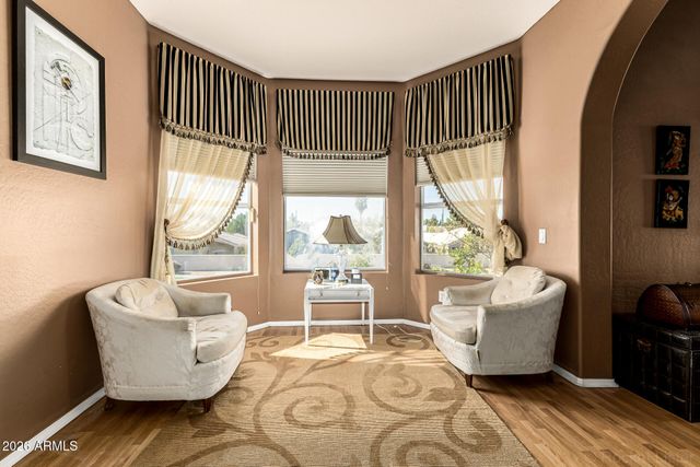 2042 E DIAS Drive, Gilbert, AZ 85234