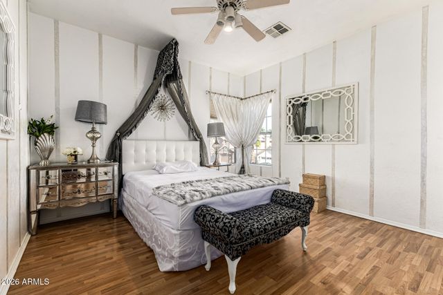 2042 E DIAS Drive, Gilbert, AZ 85234