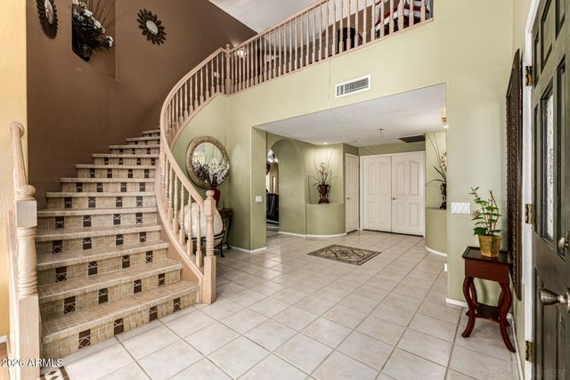 2042 E DIAS Drive, Gilbert, AZ 85234