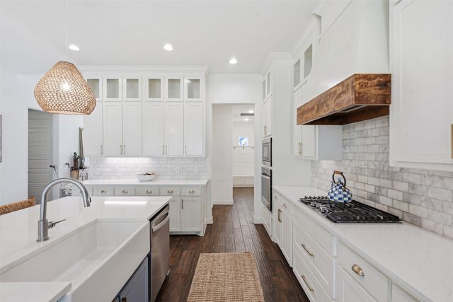 1304 Crown Valley Drive, Weatherford, TX 76087