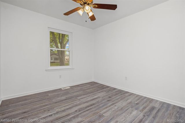 90 Tacoma Drive, Troy, MI 48084