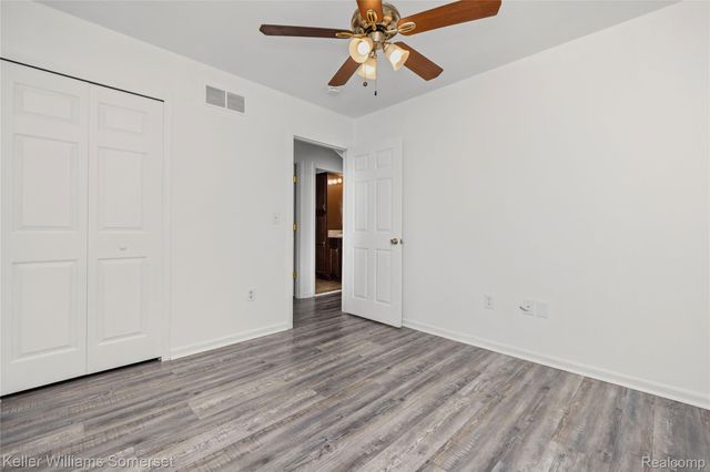 90 Tacoma Drive, Troy, MI 48084