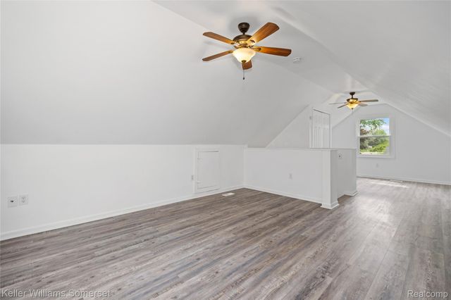 90 Tacoma Drive, Troy, MI 48084