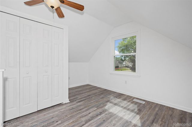 90 Tacoma Drive, Troy, MI 48084