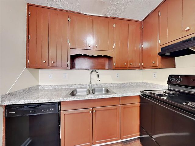 5280 Ridge Forest Drive, Stone Mountain, GA 30083