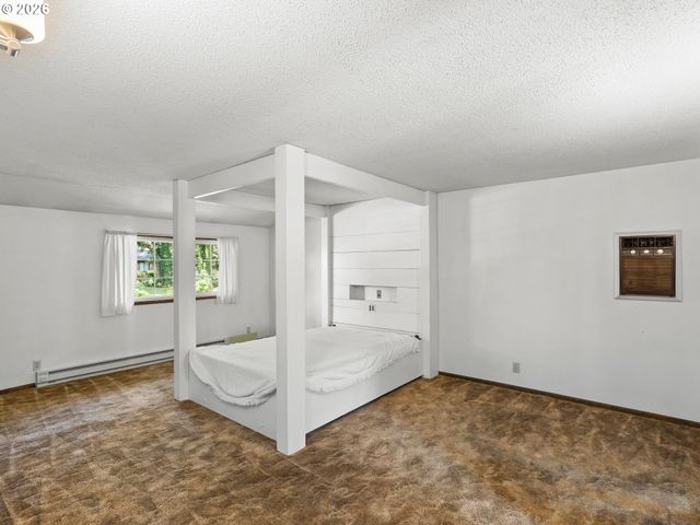332 VINE St, Oregon City, OR 97045