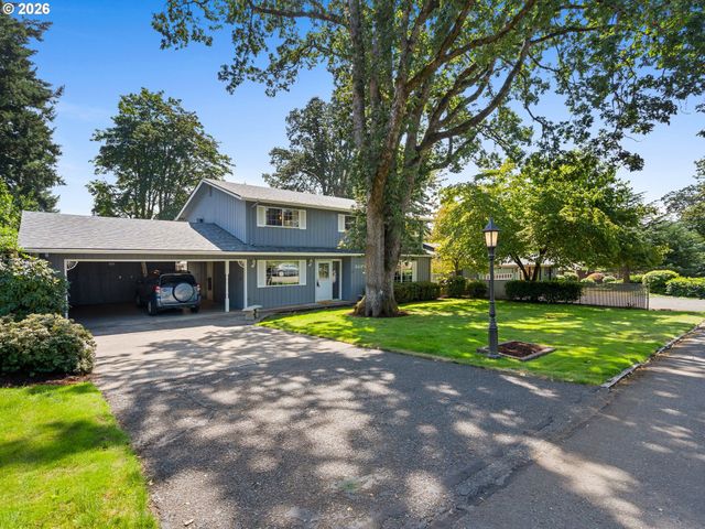332 VINE St, Oregon City, OR 97045