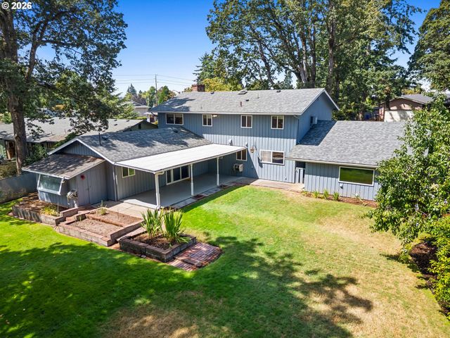332 VINE St, Oregon City, OR 97045