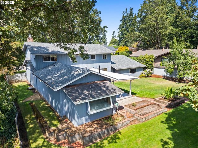 332 VINE St, Oregon City, OR 97045