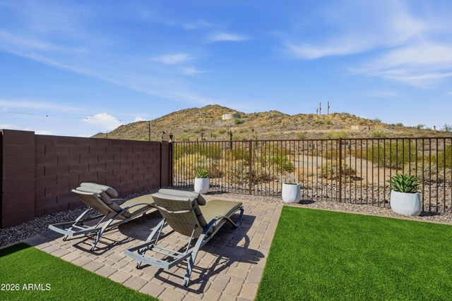 1405 W FLINTLOCK Drive, San Tan Valley, AZ 85144