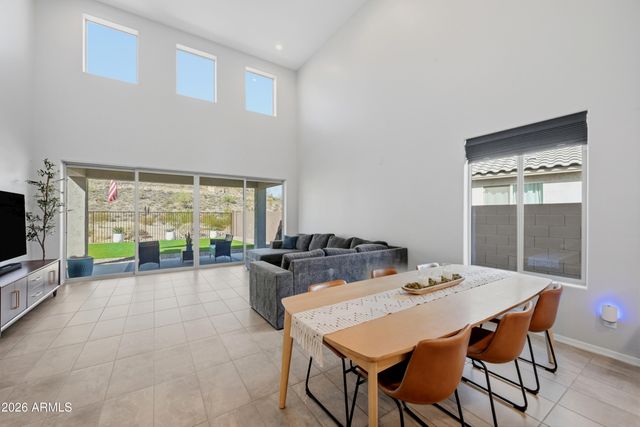 1405 W FLINTLOCK Drive, San Tan Valley, AZ 85144