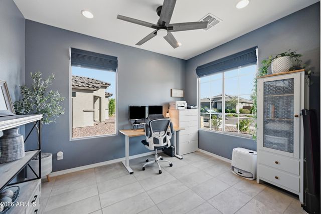 1405 W FLINTLOCK Drive, San Tan Valley, AZ 85144