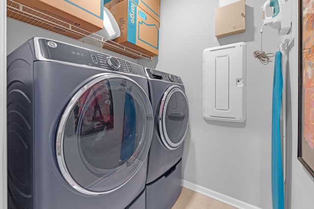 3117 N Karlov Avenue, Chicago, IL 60641