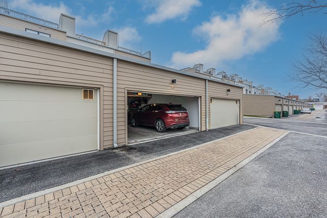 3117 N Karlov Avenue, Chicago, IL 60641