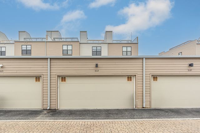 3117 N Karlov Avenue, Chicago, IL 60641