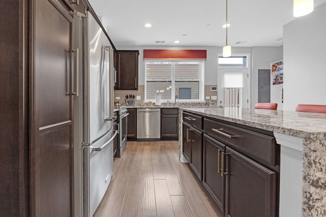 3117 N Karlov Avenue, Chicago, IL 60641