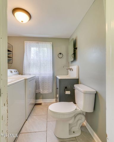 315 Paddle Creek Road, Bristol, TN 37620