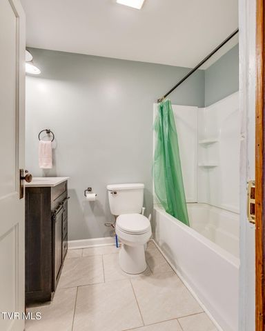 315 Paddle Creek Road, Bristol, TN 37620