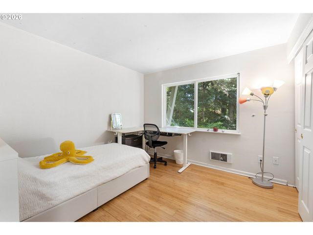 3882 BOTTICELLI St, Lake Oswego, OR 97035