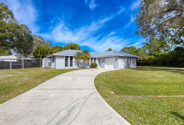 183 SW Airview Avenue, Port St Lucie, FL 34984