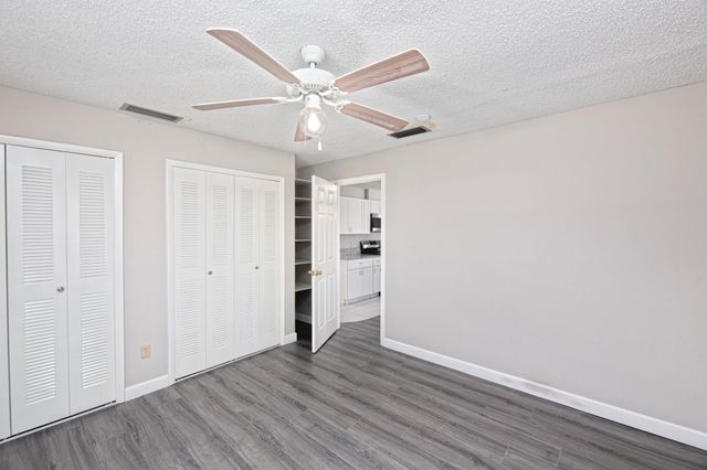 183 SW Airview Avenue, Port St Lucie, FL 34984