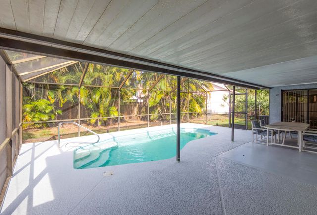 183 SW Airview Avenue, Port St Lucie, FL 34984