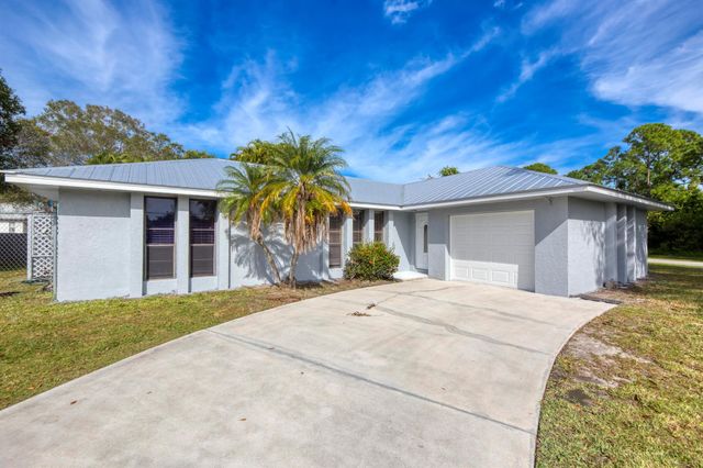 183 SW Airview Avenue, Port St Lucie, FL 34984