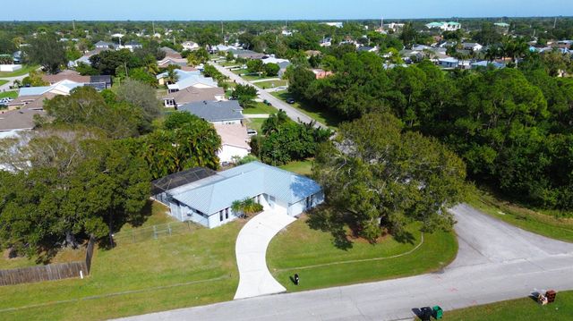 183 SW Airview Avenue, Port St Lucie, FL 34984