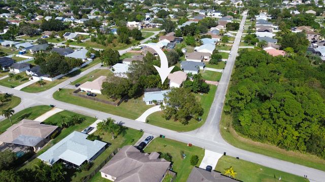 183 SW Airview Avenue, Port St Lucie, FL 34984