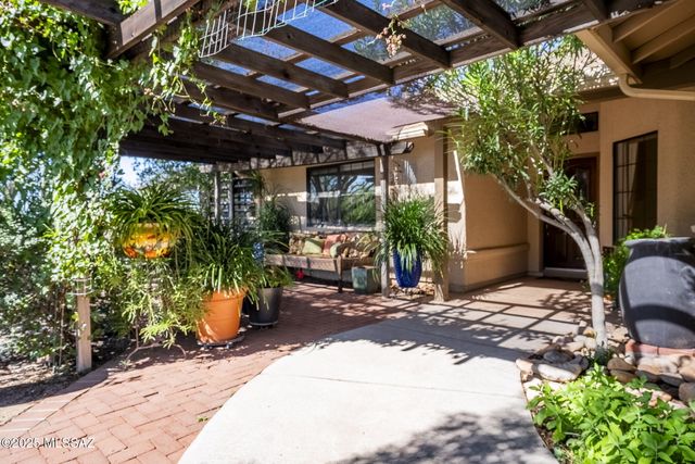 19 Escalones Court, Nogales, AZ 85621