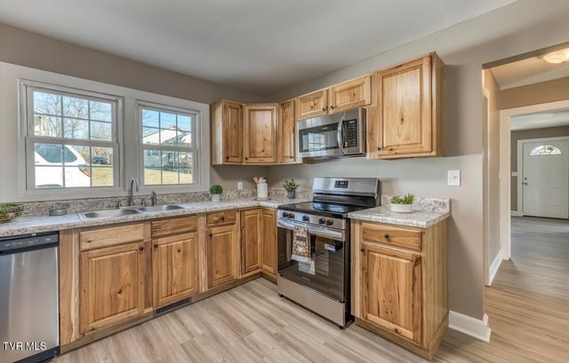 405 South North Street, Johnson City, TN 37604