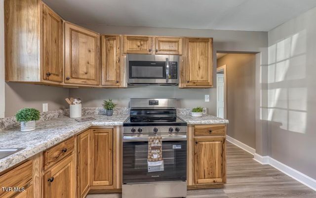 405 South North Street, Johnson City, TN 37604