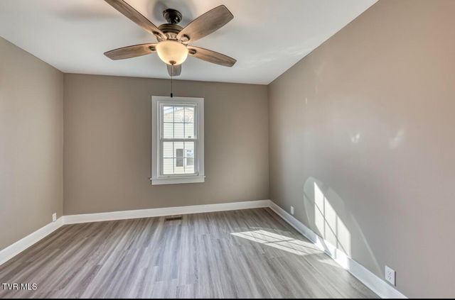 405 South North Street, Johnson City, TN 37604