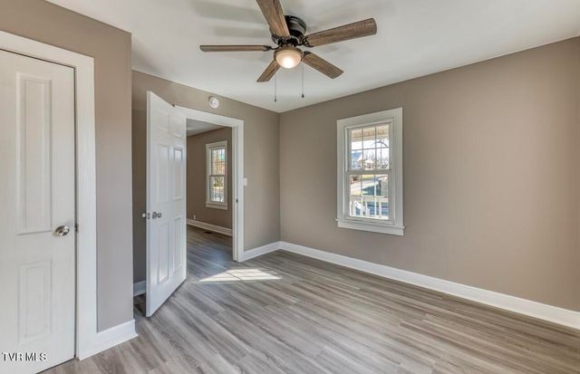 405 South North Street, Johnson City, TN 37604