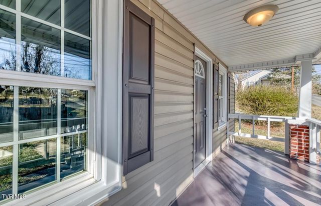 405 South North Street, Johnson City, TN 37604