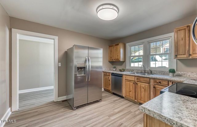 405 South North Street, Johnson City, TN 37604