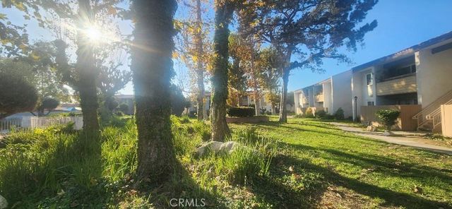 2511 W Sunflower Avenue P6, Santa Ana, CA 92704