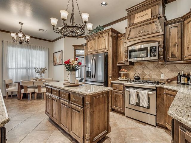 12829 NW 5th Street, Yukon, OK 73099