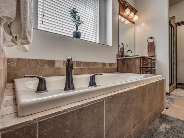 12829 NW 5th Street, Yukon, OK 73099